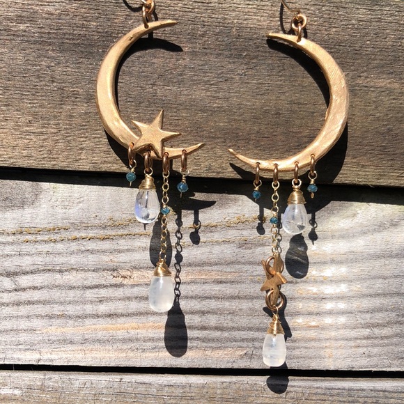Handmade Jewelry - Moonstone and Labradorite Handmade Celestial Earrings